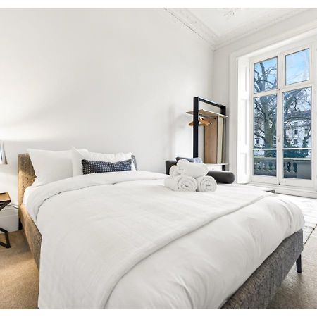 Upscale Urban Haven: Luxury Flat Appartement Londen Buitenkant foto