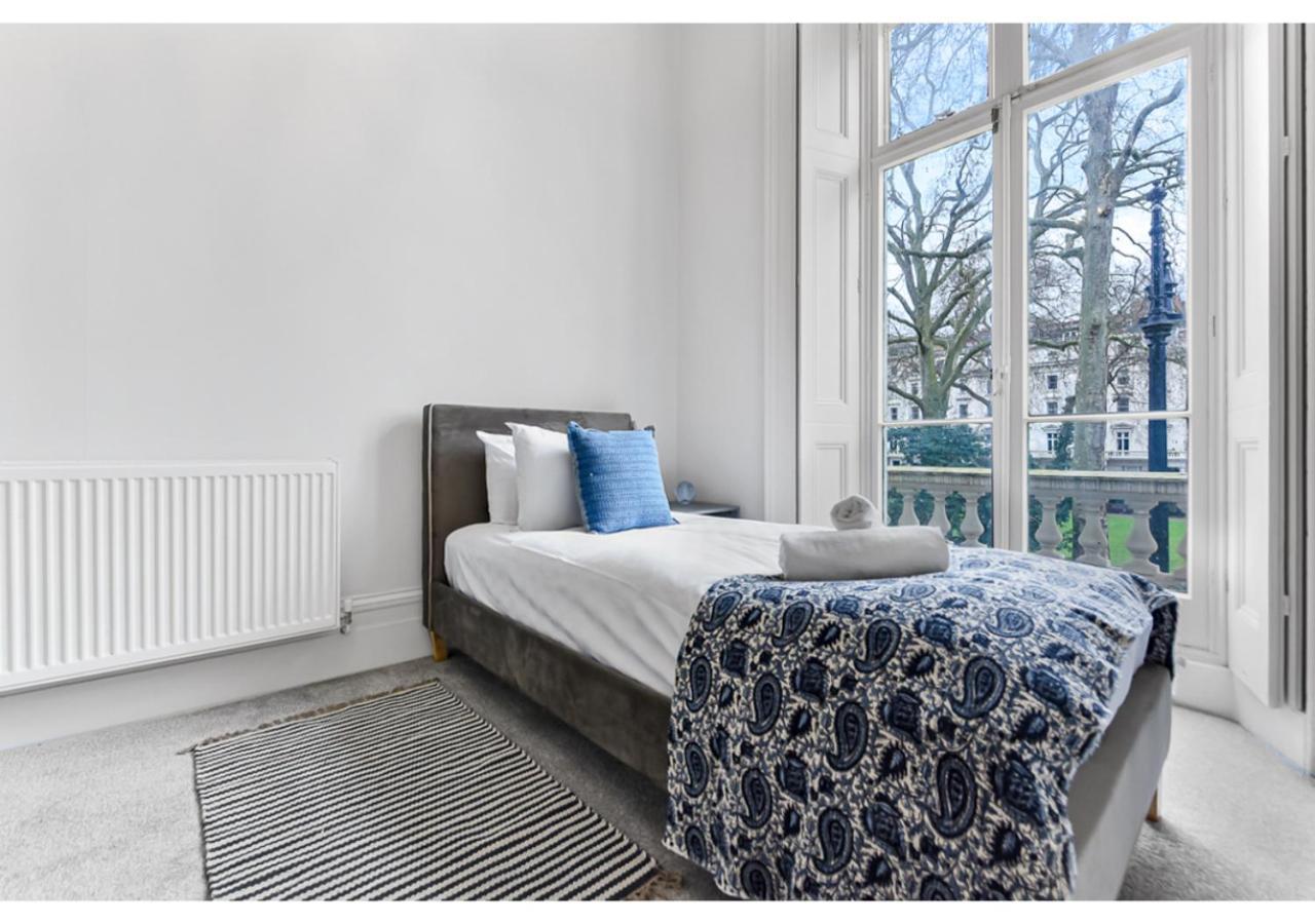 Upscale Urban Haven: Luxury Flat Appartement Londen Buitenkant foto